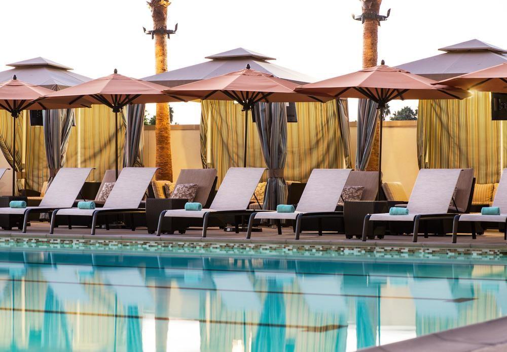 Courtyard By Marriott Irvine Spectrum Exterior foto